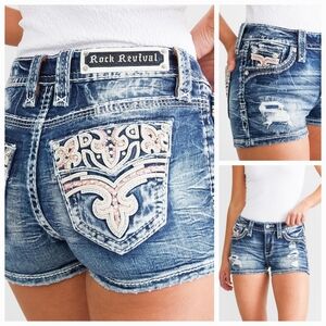 🤘NeW🎸 ROCK REVIVAL NURI MED-WASH EMBELLISHED DISTRESS STRETCH SHORTS 30